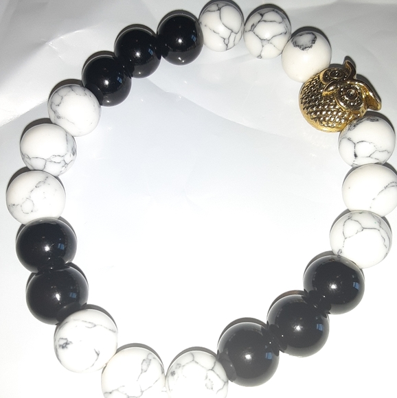 White Howlite Healing Bracelets - Picture 1 of 1